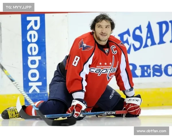 奥维契金季后赛再度发威 助队冲击冠军之路展现传奇风采